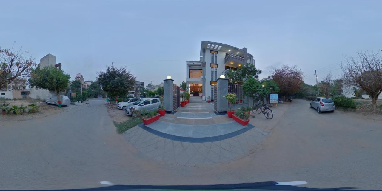 Dreamz Hospitality Gurgaon Hotel Kültér fotó
