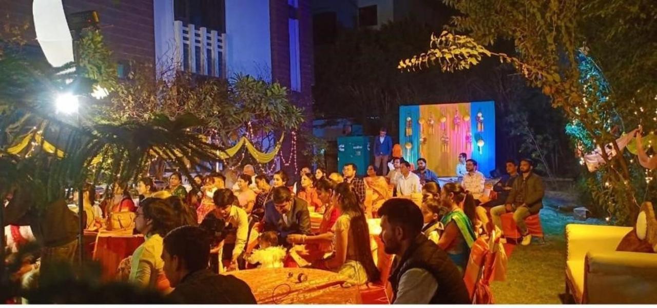 Dreamz Hospitality Gurgaon Hotel Kültér fotó